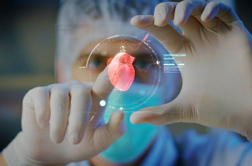 Mulheres de 45 a 55 anos em consulta médica sobre saúde cardiovascular