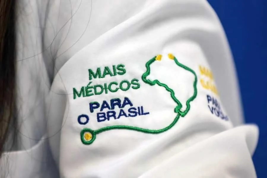 Dispositivos eletrônicos e documentos relacionados ao Enamed e registro no CRM