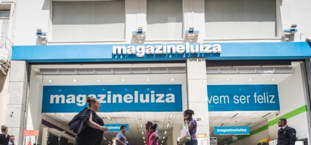 Imagem do logotipo do Magazine Luiza com medicamentos em destaque